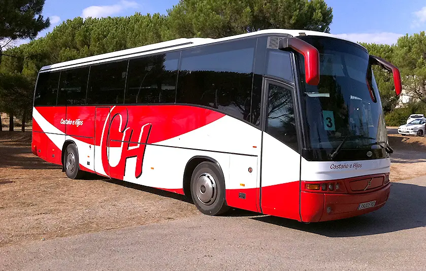 Autobús de 34 plazas + Guía + Conductor